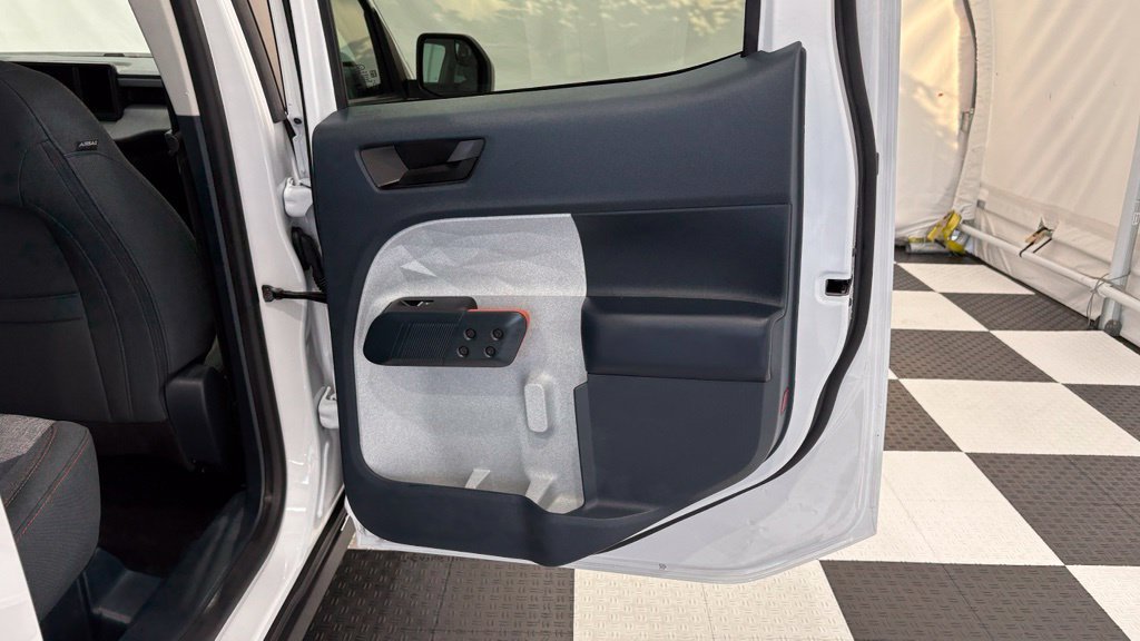 Used 2024 Ford Maverick XLT FWD image 27