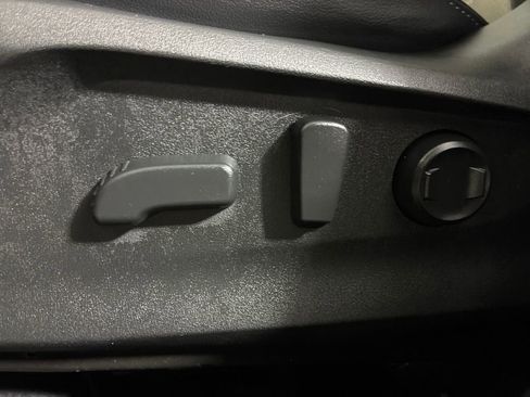 Used 2023 Subaru Forester Limited w/ Popular Package #2 image 21