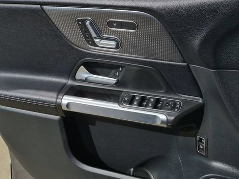 Certified 2021 Mercedes-Benz GLB 250 image 16