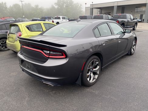 Used 2015 Dodge Charger R/T w/ Plus Group RWD image 3