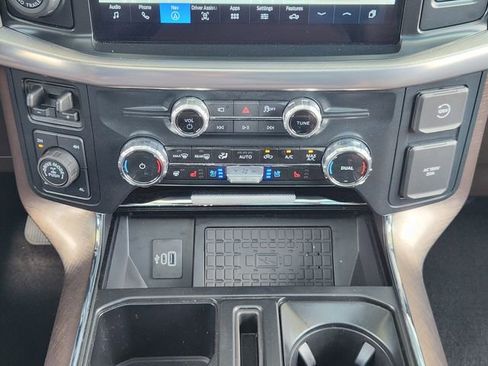 Used 2025 Ford F150 King Ranch w/ FX4 Off-Road Package AWD/4WD image 17