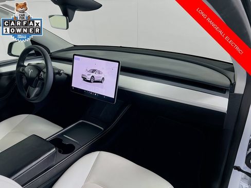 Used 2024 Tesla Model Y Long Range AWD/4WD image 30