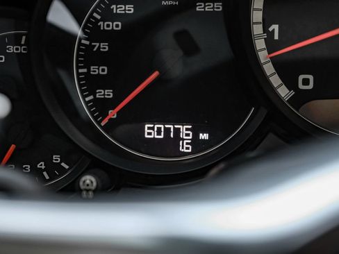 Used 2015 Porsche 911 Turbo S image 16