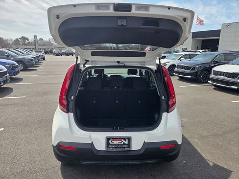 Used 2022 Kia Soul LX w/ Technology Package image 31