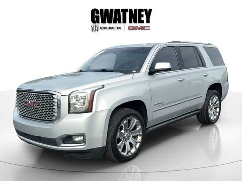 Used 2015 GMC Yukon Denali w/ Premium Package image 3