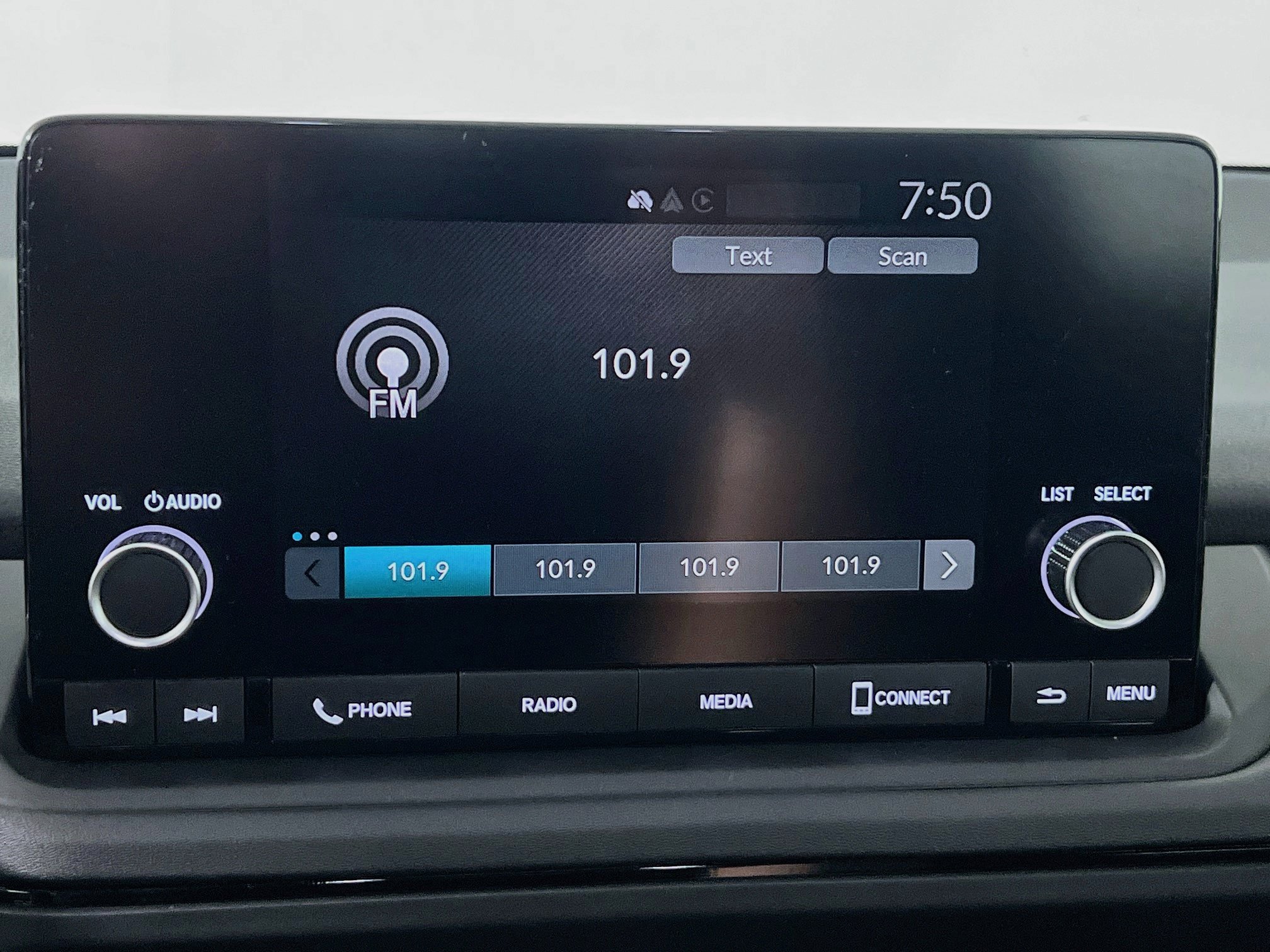 Used 2024 Honda Accord LX image 27