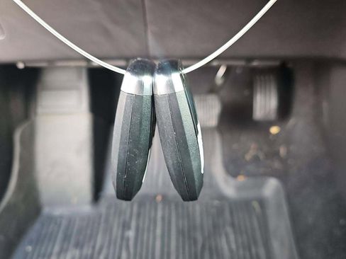 Used 2025 Ford Escape Platinum w/ Premium Technology Package image 24