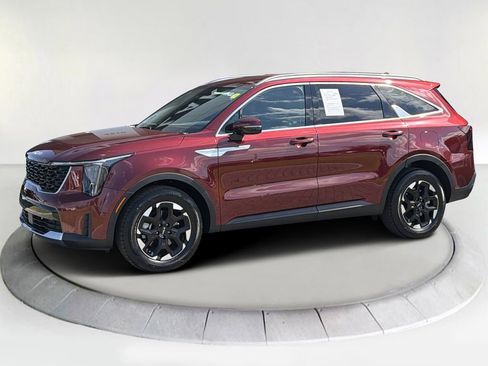 Used 2025 Kia Sorento S FWD image 1