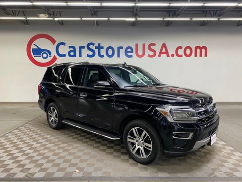 Used 2022 Ford Expedition Limited AWD/4WD image 1