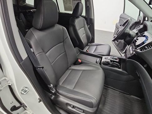 Used 2022 Honda Pilot Touring image 45