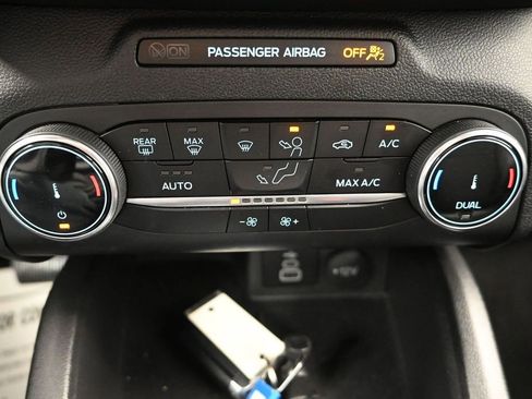Used 2025 Ford Escape ST-Line AWD/4WD image 21