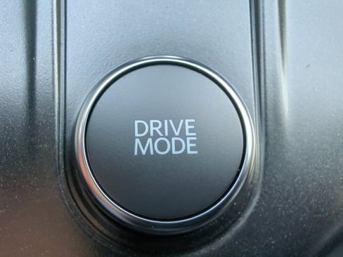 New 2025 Ford Explorer Active w/ Active Comfort Package image 31