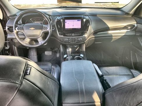 Certified 2020 Chevrolet Traverse LT w/ LT Premium Package AWD/4WD image 21