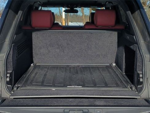 Used 2016 Land Rover Range Rover Autobiography image 25