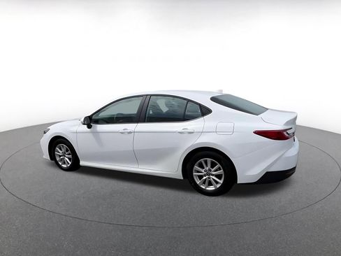 Used 2025 Toyota Camry LE FWD image 9