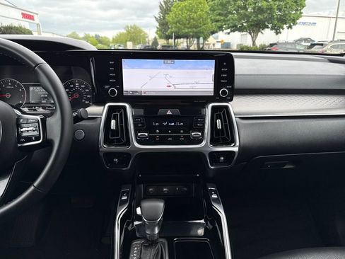 Certified 2022 Kia Sorento SX AWD/4WD image 26