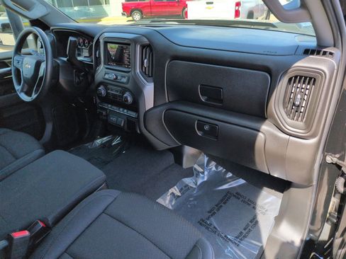 Used 2026 Chevrolet Silverado 2500 Custom AWD/4WD image 27