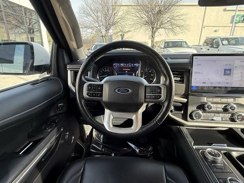 Used 2024 Ford Expedition Max XLT image 22