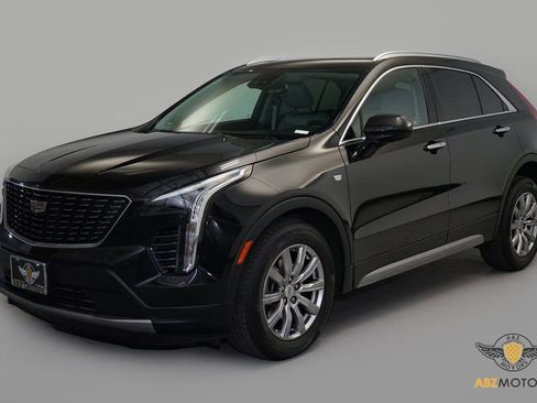 Used 2020 Cadillac XT4 Premium Luxury w/ Driver Awareness Package image 3