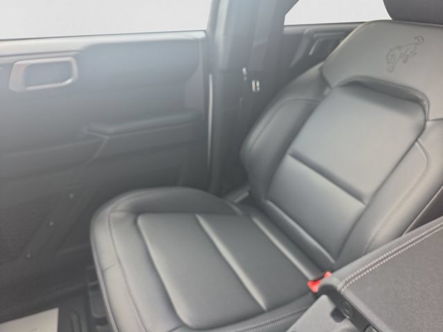 New 2026 Ford Bronco Badlands w/ Black Appearance Package AWD/4WD image 12