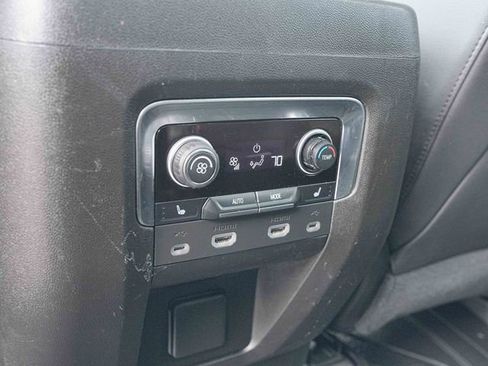 Used 2021 Chevrolet Suburban High Country AWD/4WD image 21