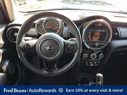 Used 2021 MINI Cooper 4-Door Hardtop w/ Storage Package FWD image 16