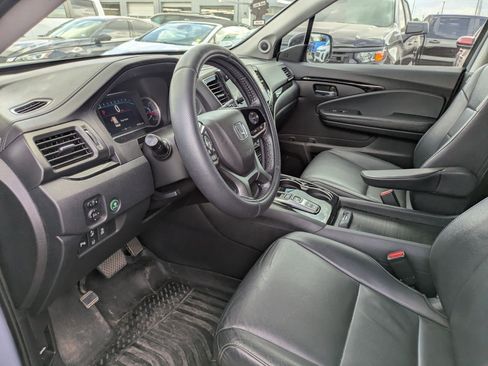 Used 2022 Honda Pilot Touring image 10
