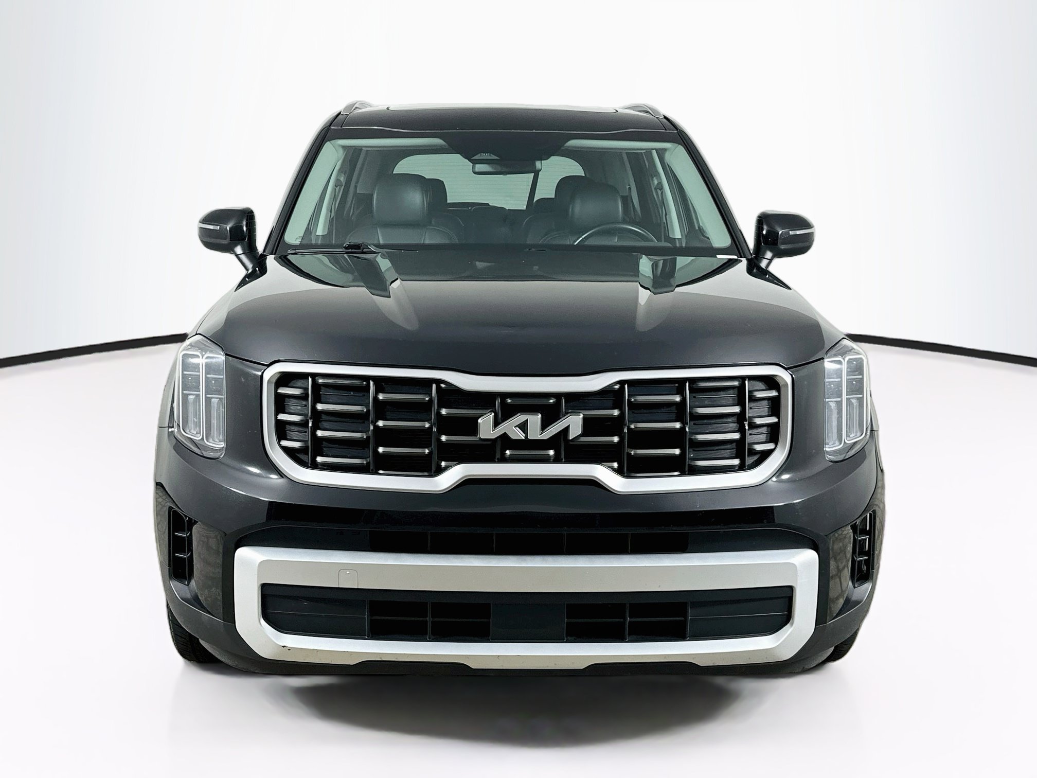 Used 2025 Kia Telluride S AWD/4WD image 2