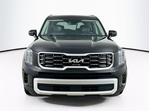 Used 2025 Kia Telluride S AWD/4WD image 2