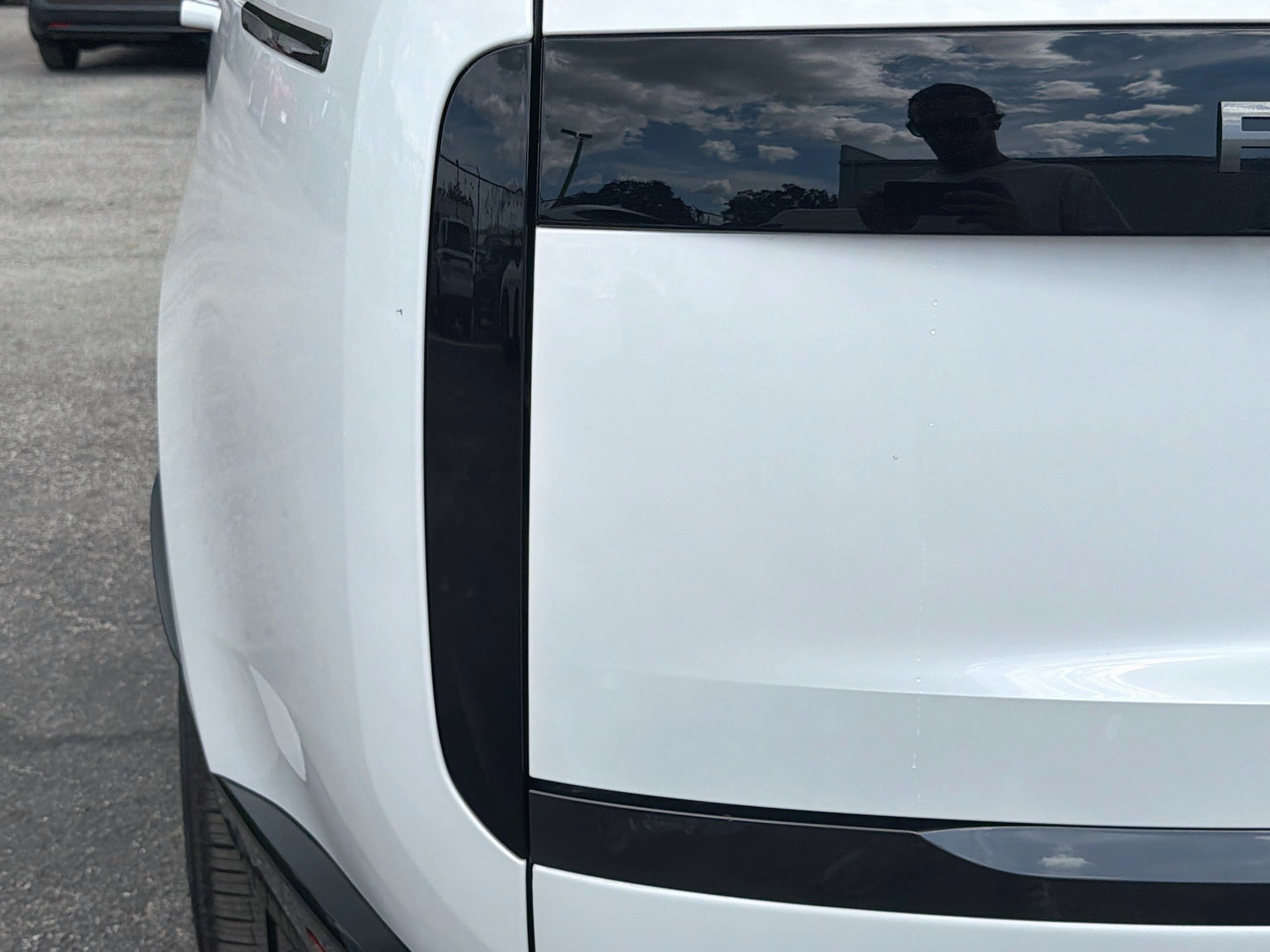 New 2026 Land Rover Range Rover Long Wheelbase SE AWD/4WD image 10