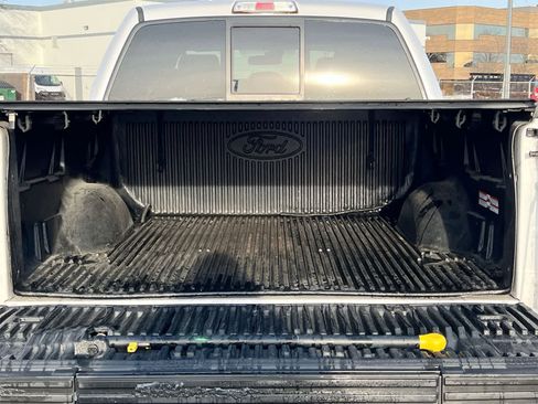 Used 2013 Ford F150 Platinum image 31