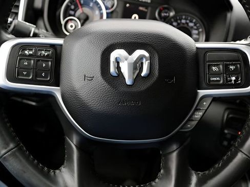 Used 2019 RAM 3500 Lone Star image 18