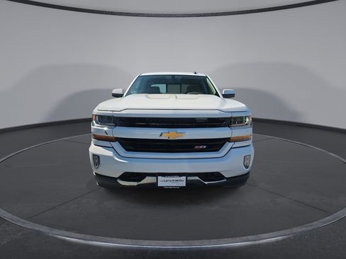 Used 2018 Chevrolet Silverado 1500 LT w/ All Star Edition AWD/4WD image 3