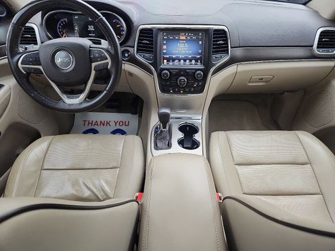 Used 2017 Jeep Grand Cherokee Overland image 9