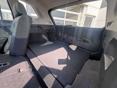 Used 2023 Volkswagen Tiguan SE image 29