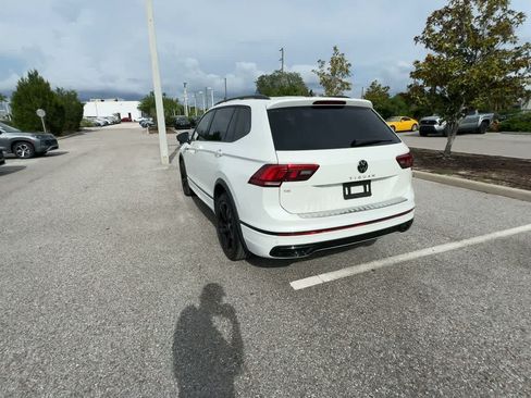 Certified 2023 Volkswagen Tiguan SE R-Line FWD image 6