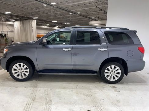 Used 2014 Toyota Sequoia Platinum image 7