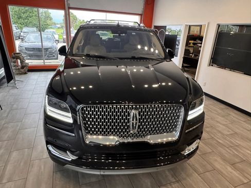 Used 2019 Lincoln Navigator L Reserve w/ Cargo Package AWD/4WD image 8