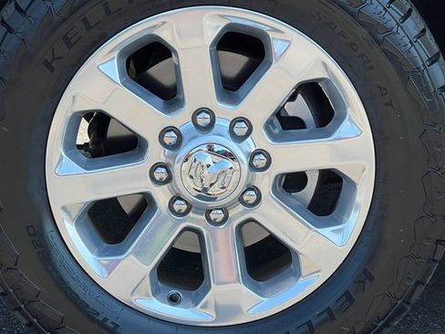 Used 2024 RAM 2500 Laramie w/ Sport Appearance Package AWD/4WD image 10