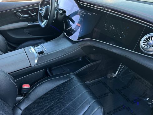 Certified 2023 Mercedes-Benz EQS 580 4MATIC Sedan image 12