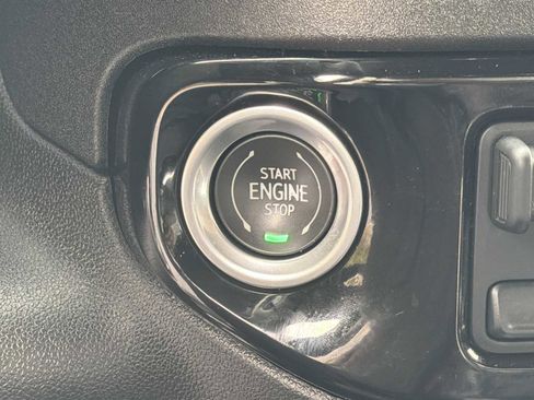 Used 2022 Chevrolet Silverado 1500 RST w/ Convenience Package II image 9