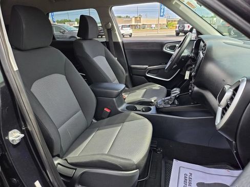 Used 2020 Kia Soul LX FWD image 20