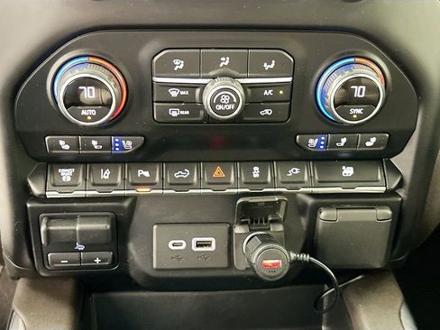 Used 2020 Chevrolet Silverado 2500 LTZ w/ LTZ Texas Edition RWD image 15