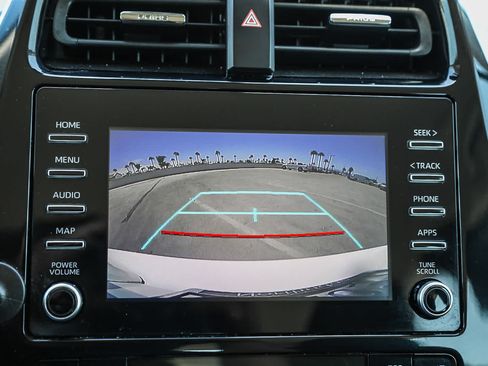 Certified 2020 Toyota Prius LE FWD image 24