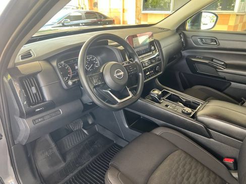 Certified 2024 Nissan Pathfinder S AWD/4WD image 6