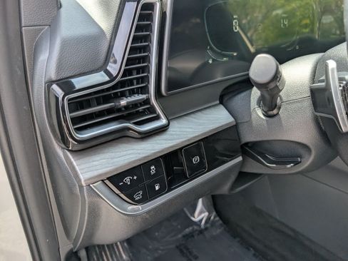 Used 2024 Kia Sportage X-Line AWD/4WD image 23