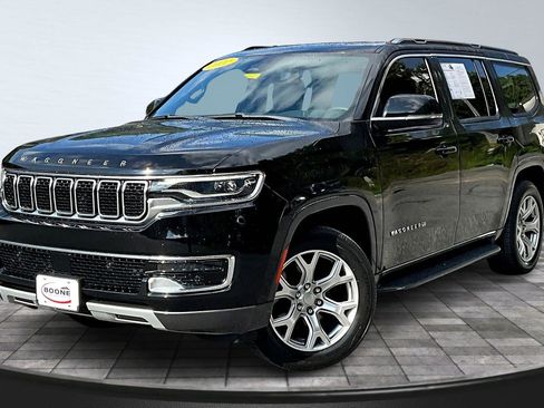 Used 2022 Jeep Wagoneer Series II image 13