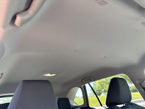 Used 2025 Toyota RAV4 XLE FWD image 24