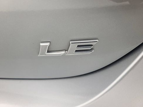 Used 2024 Toyota Camry LE image 11