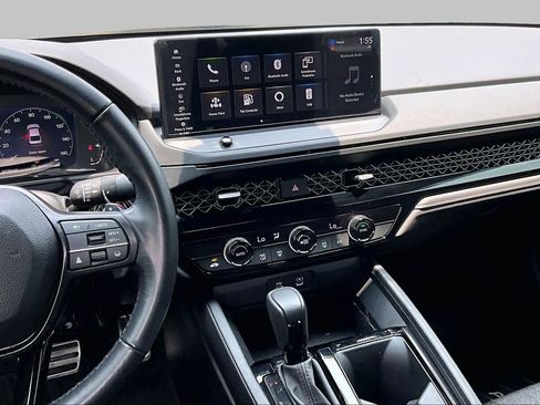 Used 2024 Honda Accord Sport image 7